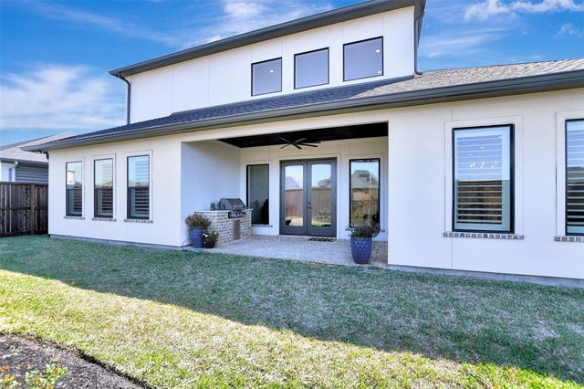 1746 Spring View, Friendswood, TX 77546
