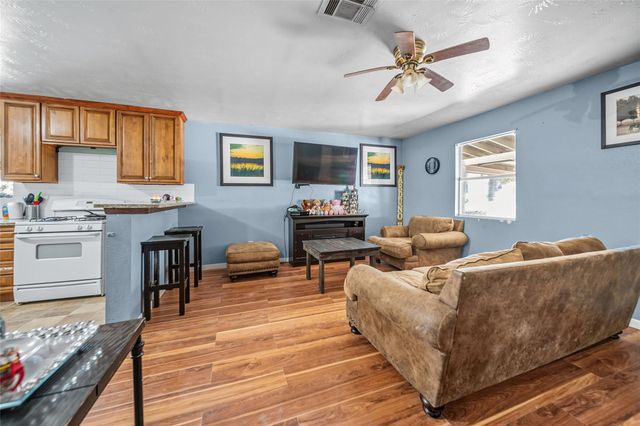 591 Seth Boulevard, Cleveland, TX 77328