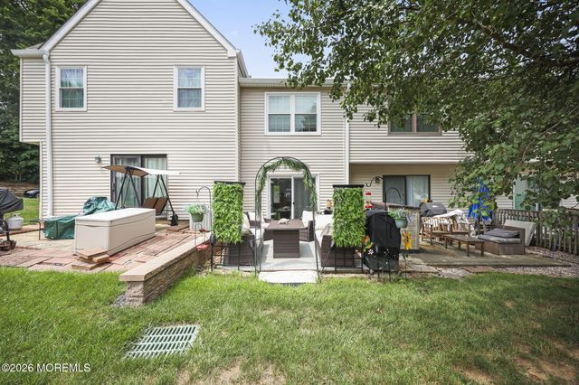 29 English Club Drive, Englishtown, NJ 07726