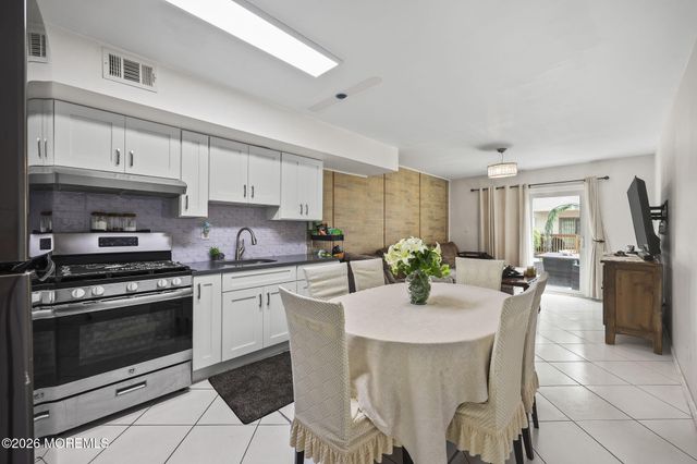 29 English Club Drive, Englishtown, NJ 07726