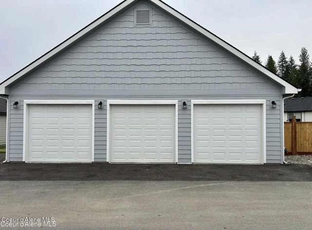 484 E Paintbrush AVE, Hayden Lake, ID 83835