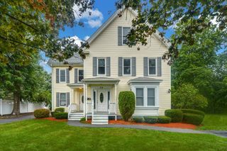35 School St B, Northborough, MA 01532