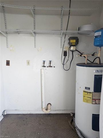 3823 SE 11th PL 6, Cape Coral, FL 33904