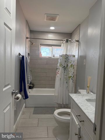 801 S HOGA ST, Sterling, VA 20164