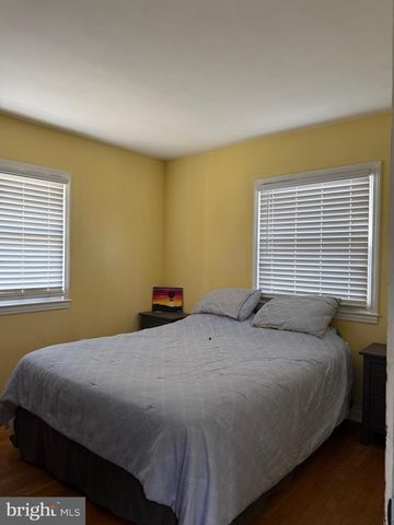 801 S HOGA ST, Sterling, VA 20164