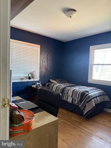 801 S HOGA ST, Sterling, VA 20164