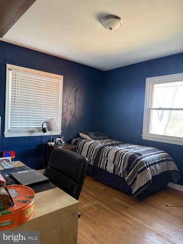 801 S HOGA ST, Sterling, VA 20164