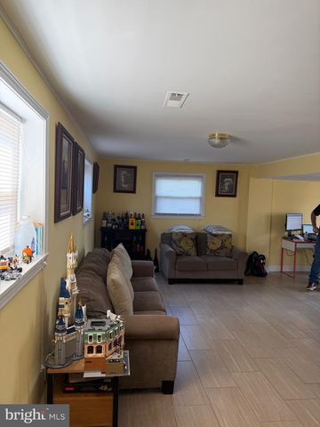 801 S HOGA ST, Sterling, VA 20164