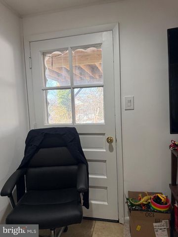 801 S HOGA ST, Sterling, VA 20164