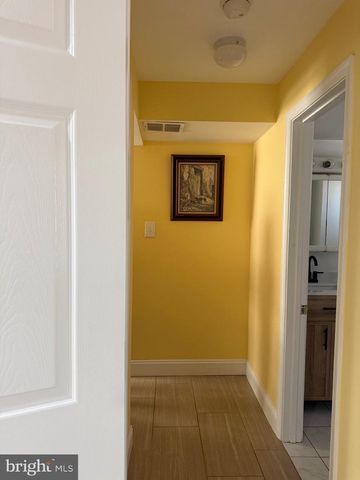 801 S HOGA ST, Sterling, VA 20164