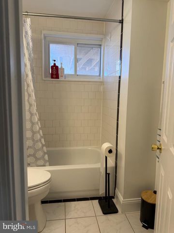 801 S HOGA ST, Sterling, VA 20164