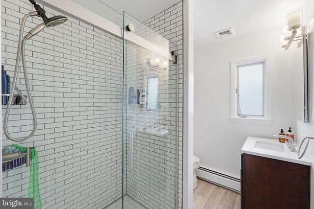8007 WILDWOOD DR, Takoma Park, MD 20912