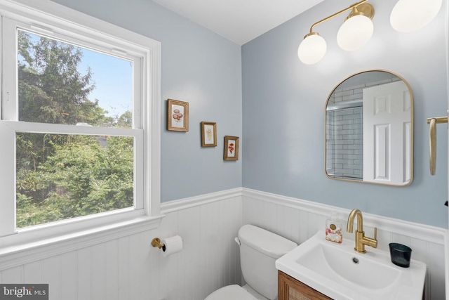 8007 WILDWOOD DR, Takoma Park, MD 20912