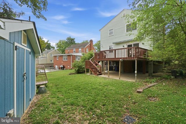 8007 WILDWOOD DR, Takoma Park, MD 20912
