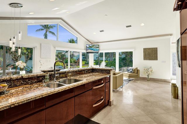 1212 Hillsboro Mile Villa 14, Hillsboro Beach, FL 33062