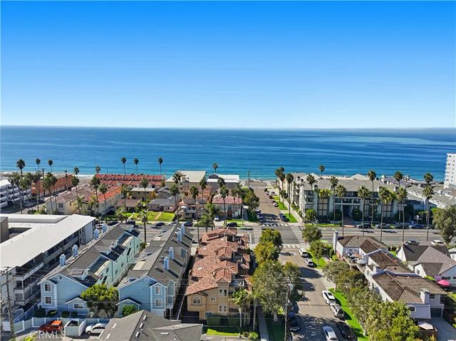 202 Avenue C, Redondo Beach, CA 90277
