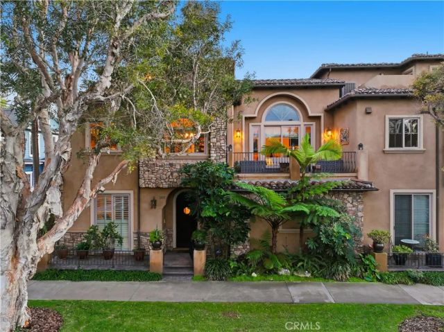 202 Avenue C, Redondo Beach, CA 90277