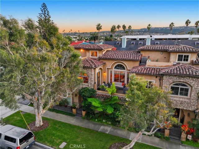 202 Avenue C, Redondo Beach, CA 90277