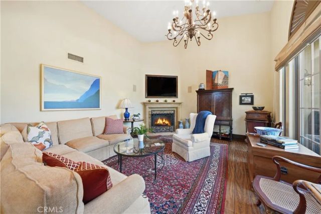 202 Avenue C, Redondo Beach, CA 90277