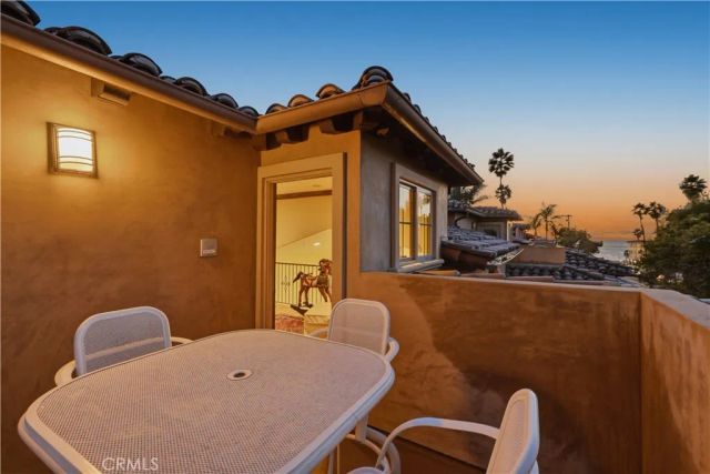 202 Avenue C, Redondo Beach, CA 90277