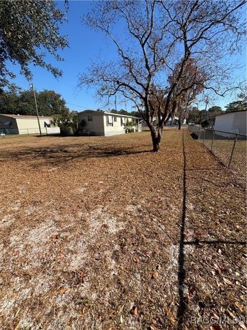 7120 S Sesame Street Terrace, Homosassa, FL 34446