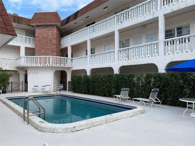 601 SE 5th Court 208, Fort Lauderdale, FL 33301