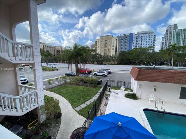 601 SE 5th Court 208, Fort Lauderdale, FL 33301