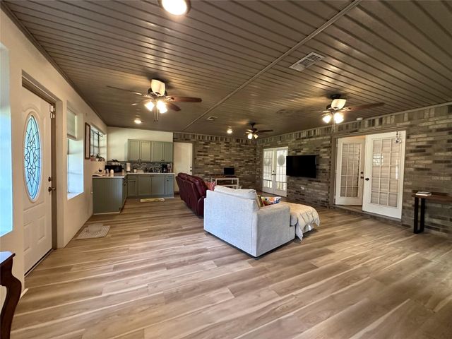 2012 Wilson Road, El Campo, TX 77437