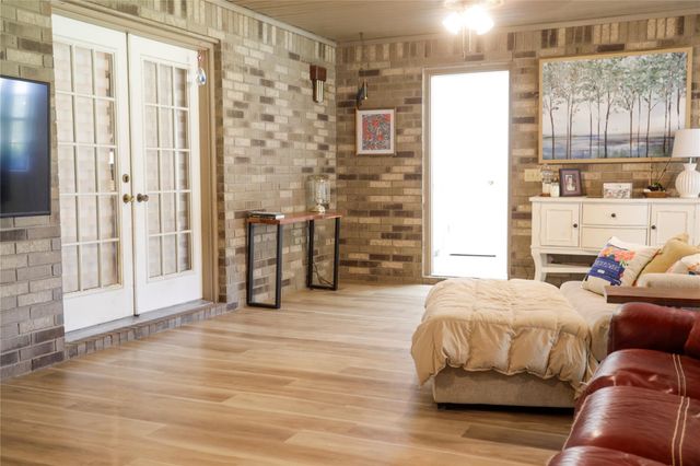 2012 Wilson Road, El Campo, TX 77437