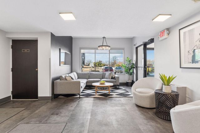 1400 Dakota Avenue S 103, Saint Louis Park, MN 55416