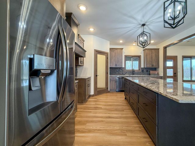 932 Rodeo Drive NW, Bemidji, MN 56601