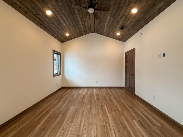 932 Rodeo Drive NW, Bemidji, MN 56601