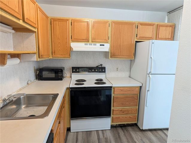 6800 E Tennessee Avenue 652, Denver, CO 80224