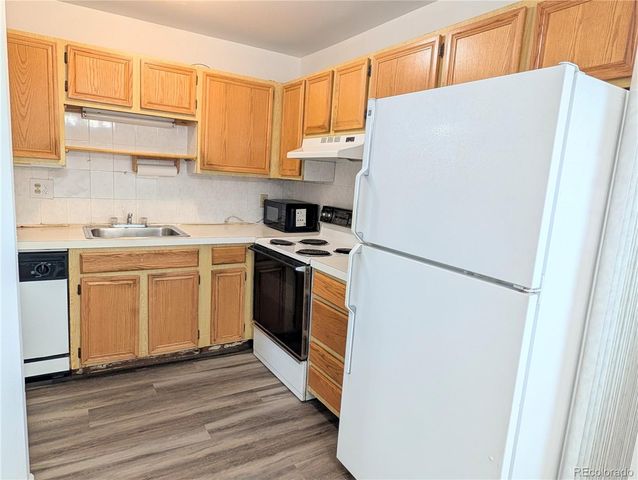6800 E Tennessee Avenue 652, Denver, CO 80224