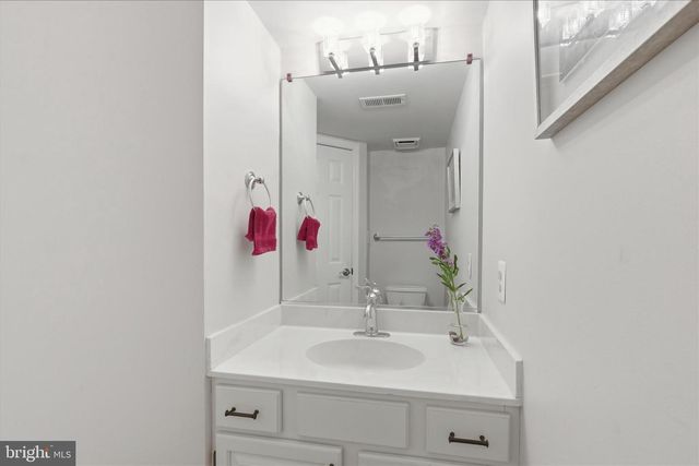 21134 DRAY TER, Ashburn, VA 20147