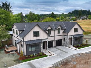 683 3rd Street #2(B), Langley, WA 98260