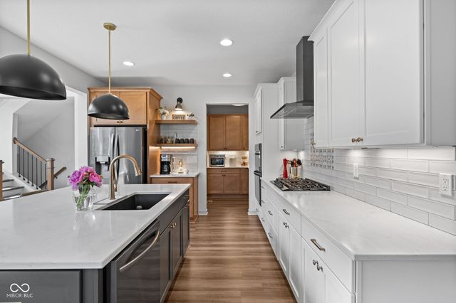 15651 Woodford Drive, Westfield, IN 46074