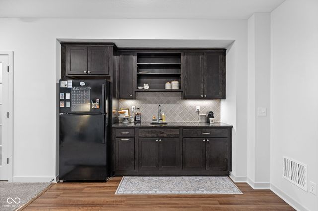 15651 Woodford Drive, Westfield, IN 46074