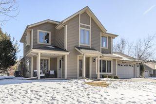 N24W24050 Brandon Oaks DRIVE #A, Pewaukee, WI 53072