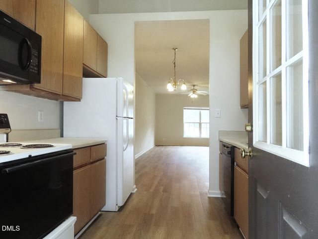 101 Rock Haven Road G703, Carrboro, NC 27510