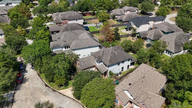 131 Zephyr Bend Place, The Woodlands, TX 77381