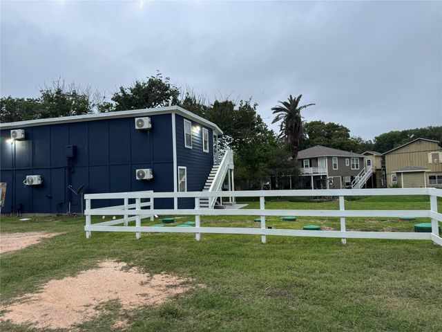 5202 County Road 469, Brazoria, TX 77422