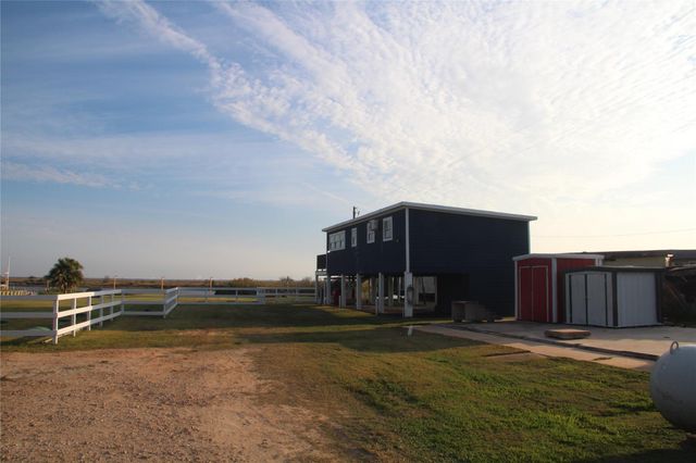 5202 County Road 469, Brazoria, TX 77422