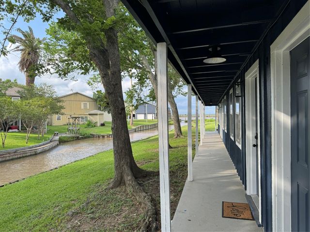 5202 County Road 469, Brazoria, TX 77422