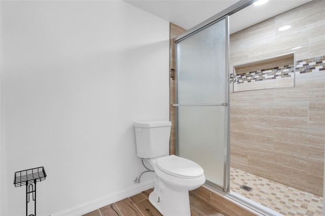 1051 S HIGHLAND STREET 4B, Mount Dora, FL 32757