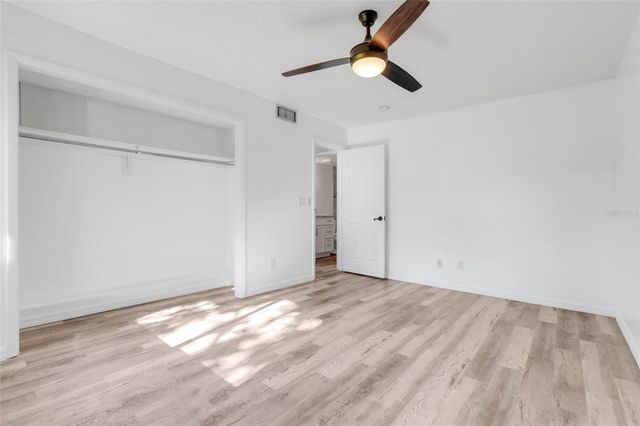 1051 S HIGHLAND STREET 4B, Mount Dora, FL 32757