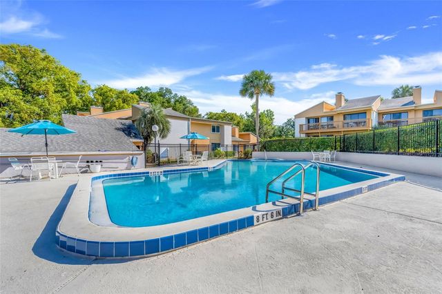 1051 S HIGHLAND STREET 4B, Mount Dora, FL 32757
