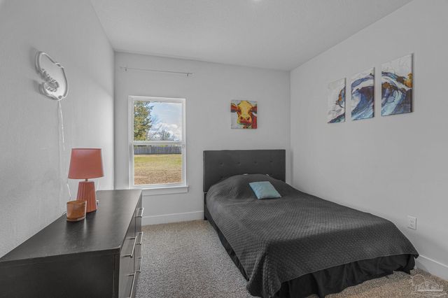 7780 Saddlebrook Ave, Pace, FL 32571