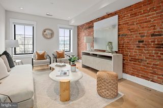 330 16TH ST SE #2, Washington, DC 20003