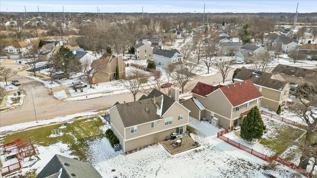 466 VALLEY FORGE Avenue, South Elgin, IL 60177
